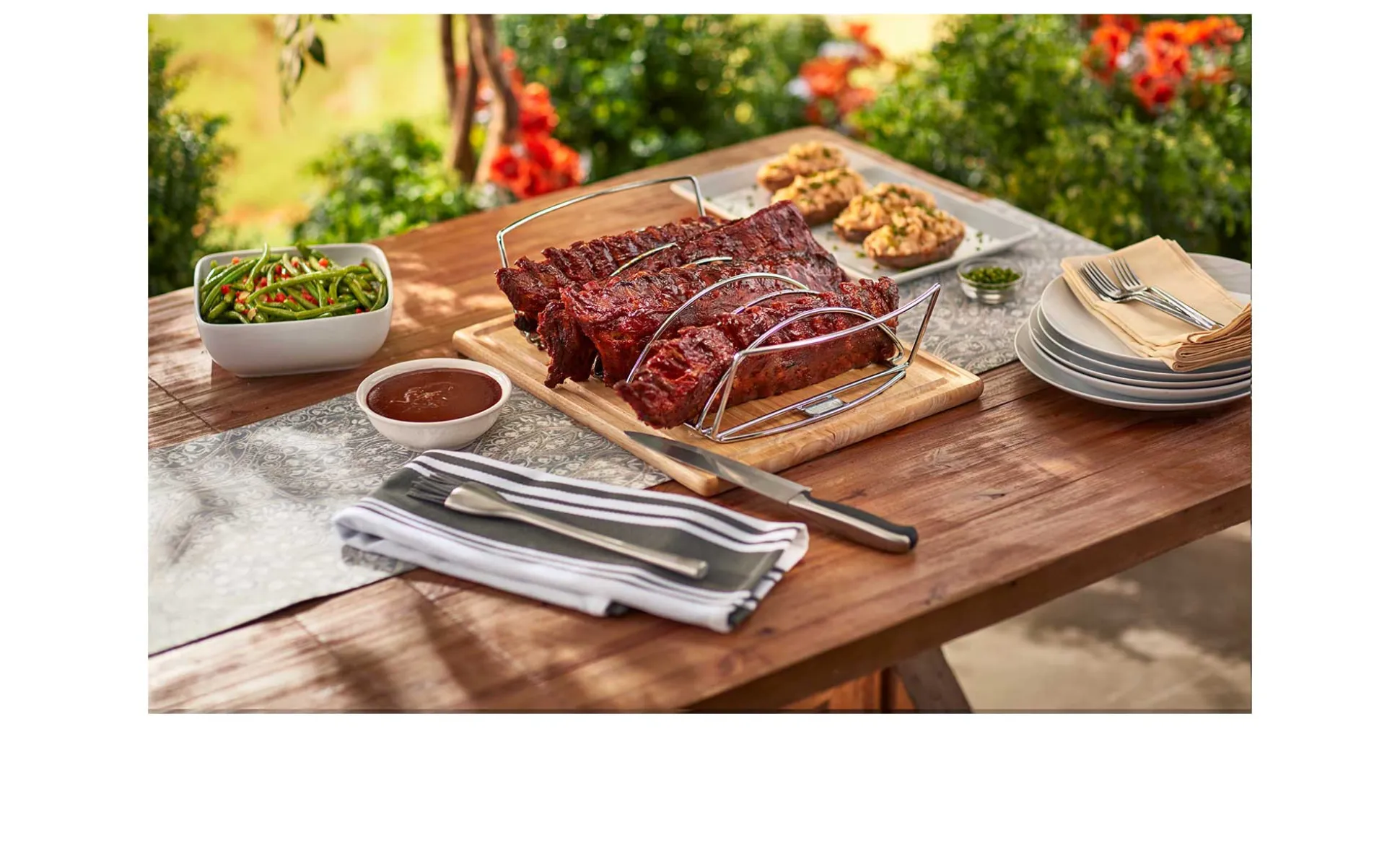 Spare-Rib-Halter & Bratenkorb 2-in-1